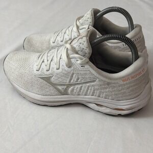 Mizuno Women Wave Inspire 17‎ 411311 White Running Shoes Sneakers Size 8 Gym Fit